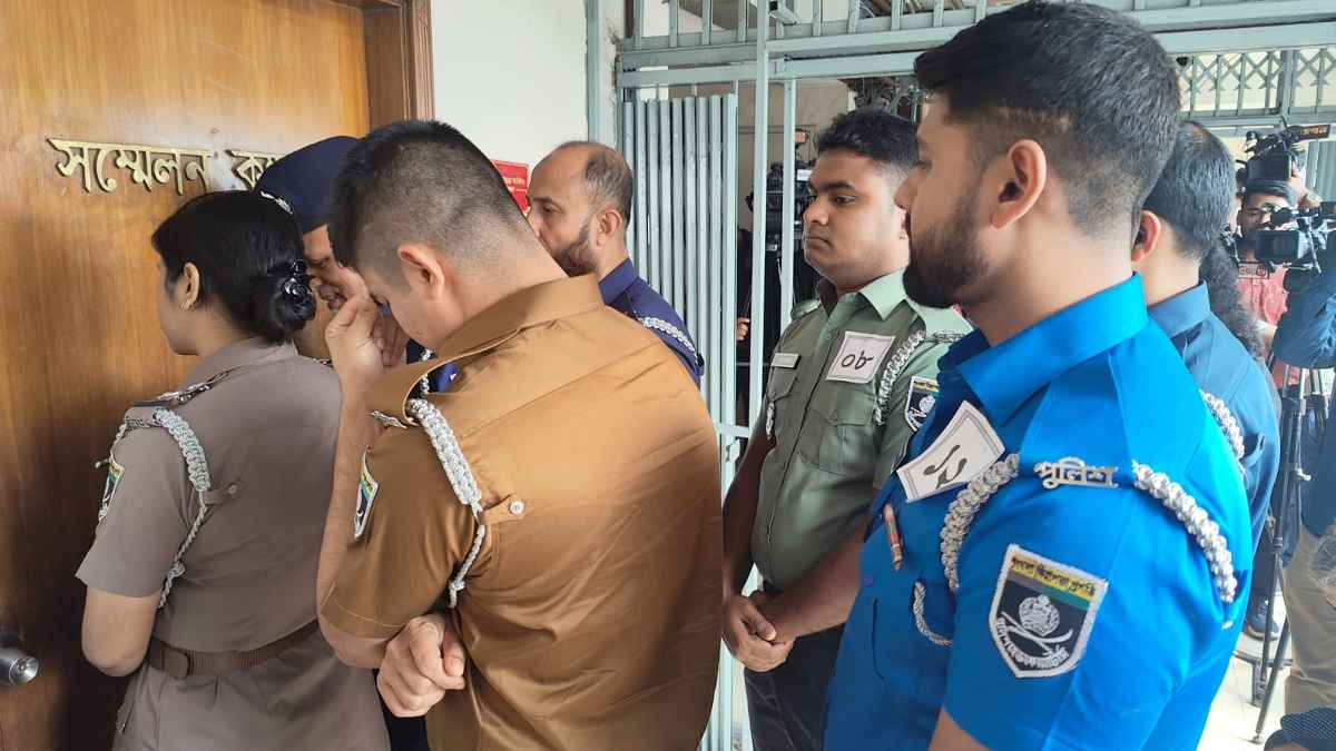 পুলিশ, র‍্যাব ও আনসারের পোশাক পরিবর্তনের সিদ্ধান্ত চূড়ান্ত